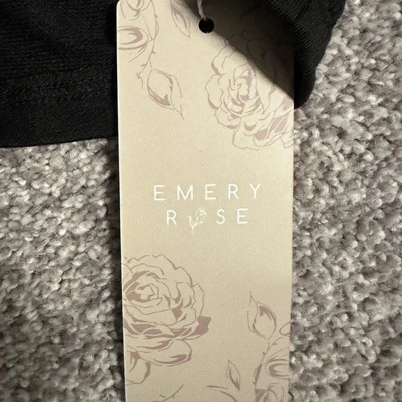 SHEIN black lace top - Picture 5 of 6